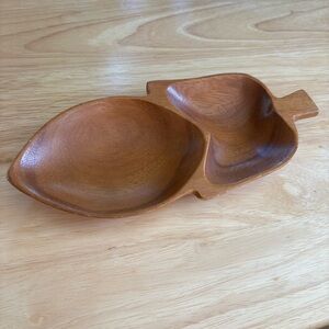 Vintage 1960s Monkey Pod Leaf bowl